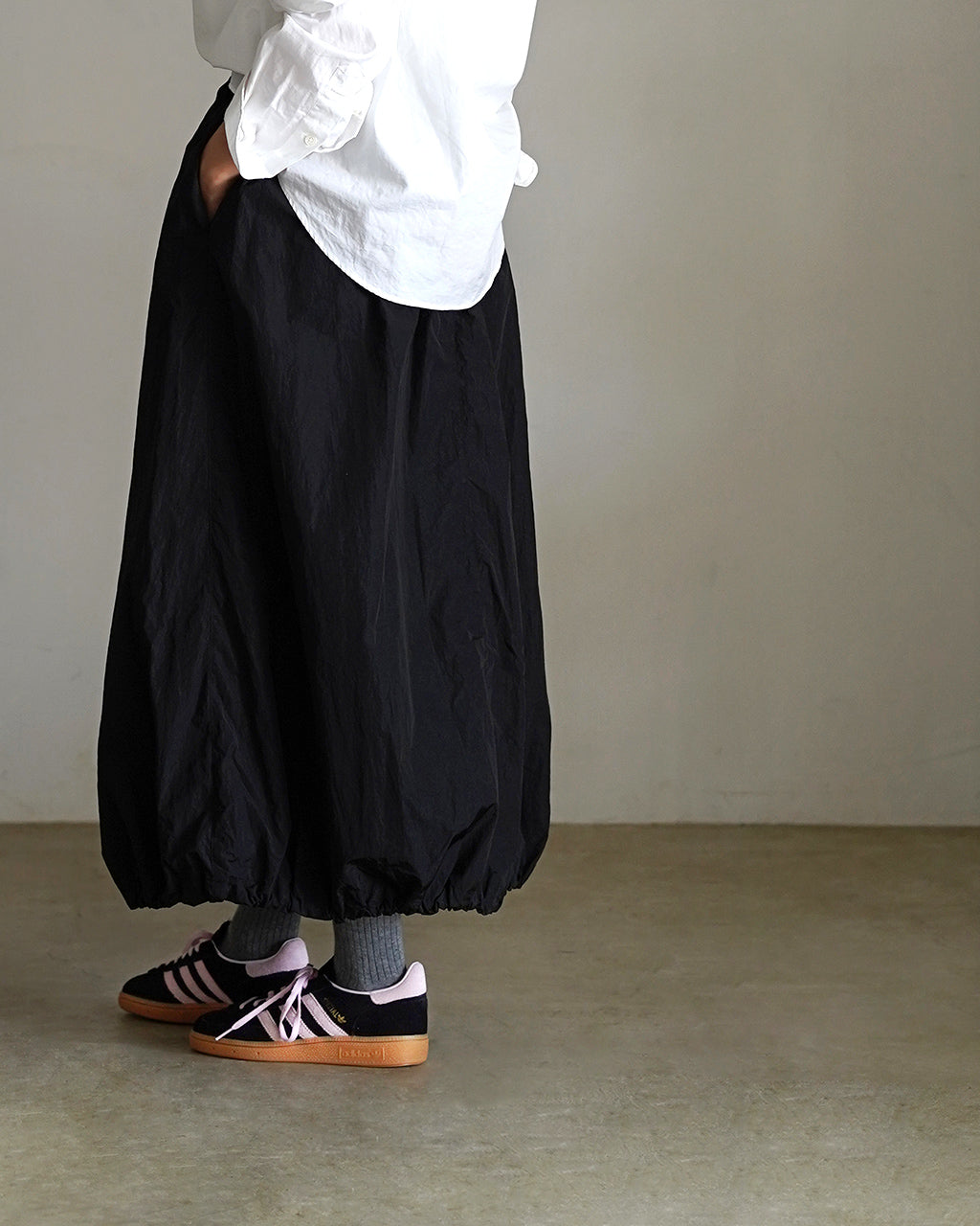 adidas originals 아디다스 오리지날스 핸드볼 스페티얼 W 스니커 HANDBALL SPEZIAL W 로우 컷 레이스 업 슈즈 신발 IE5897 NIS86【무료우송】 