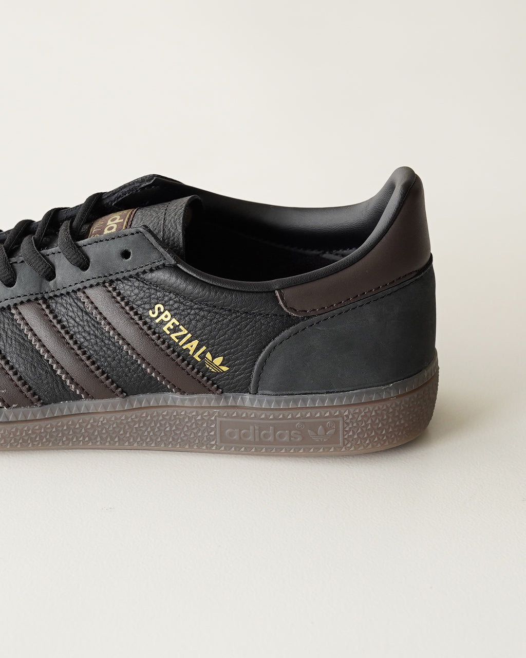 HANDBALL SPEZIAL IH6568