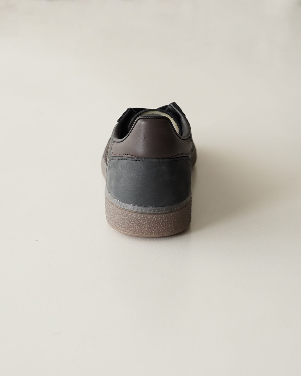 HANDBALL SPEZIAL IH6568