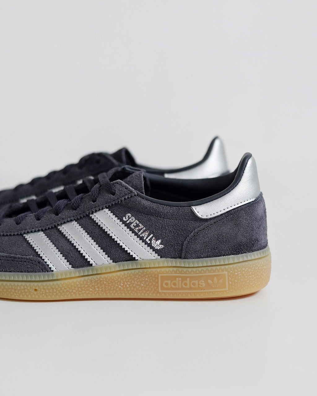 靴 スエードレザー 革 Unisex アディダス オリジナルス/adidas