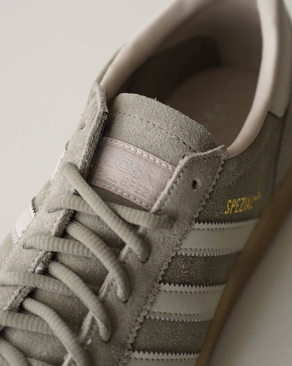 HANDBALL SPEZIAL IH9761