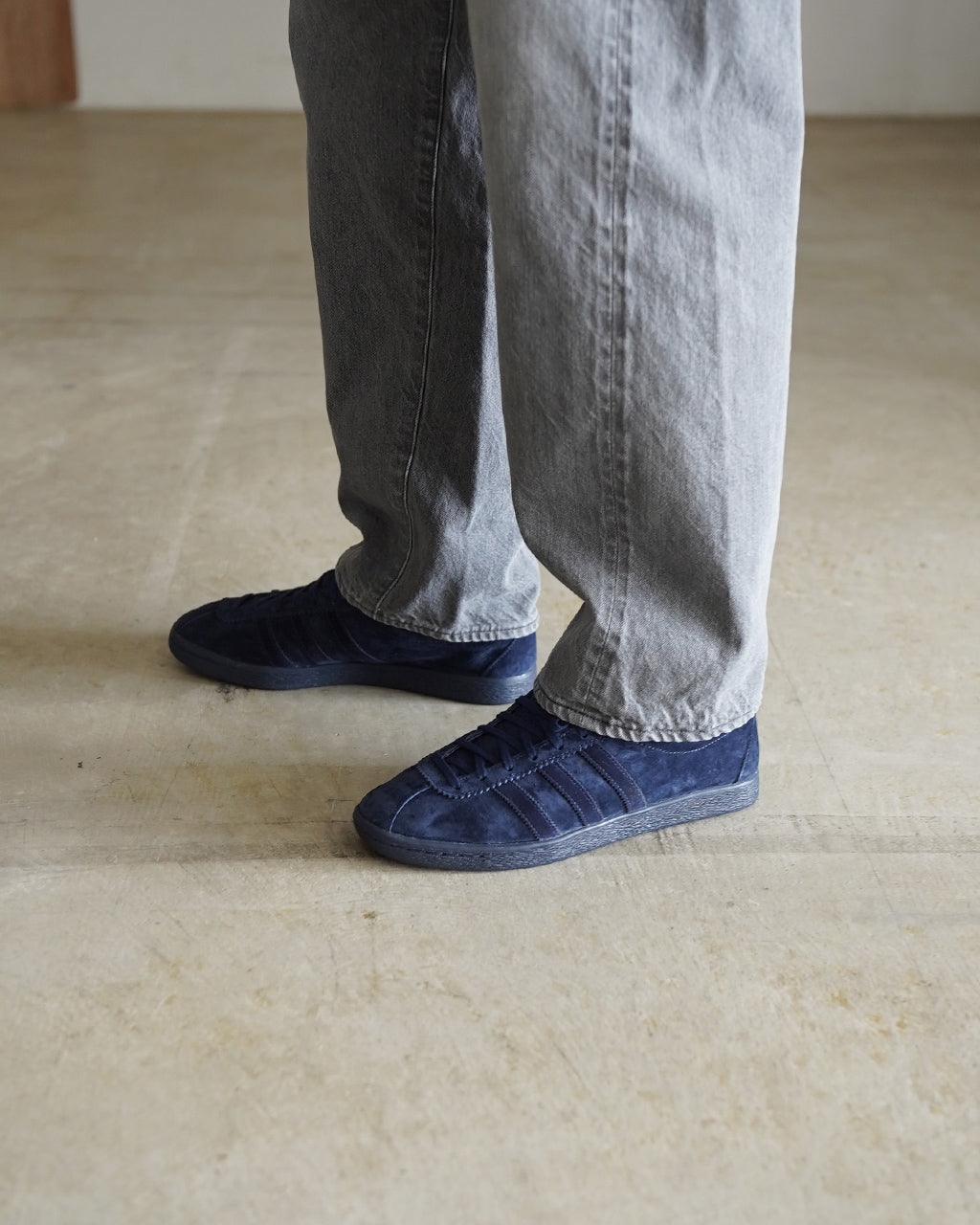 靴 Unisex アディダス オリジナルス/adidas originals タバコ