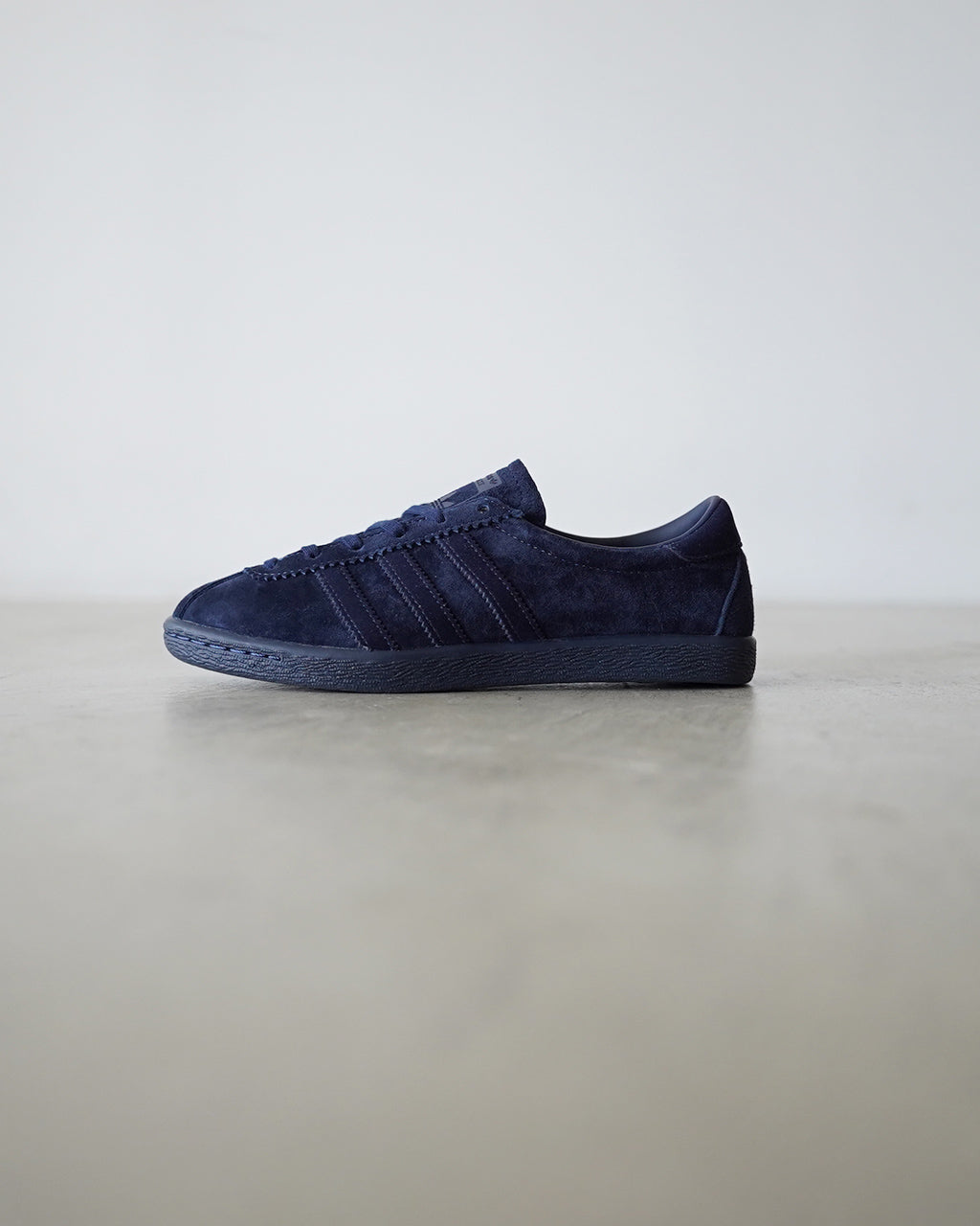 靴 Unisex アディダス オリジナルス/adidas originals タバコ