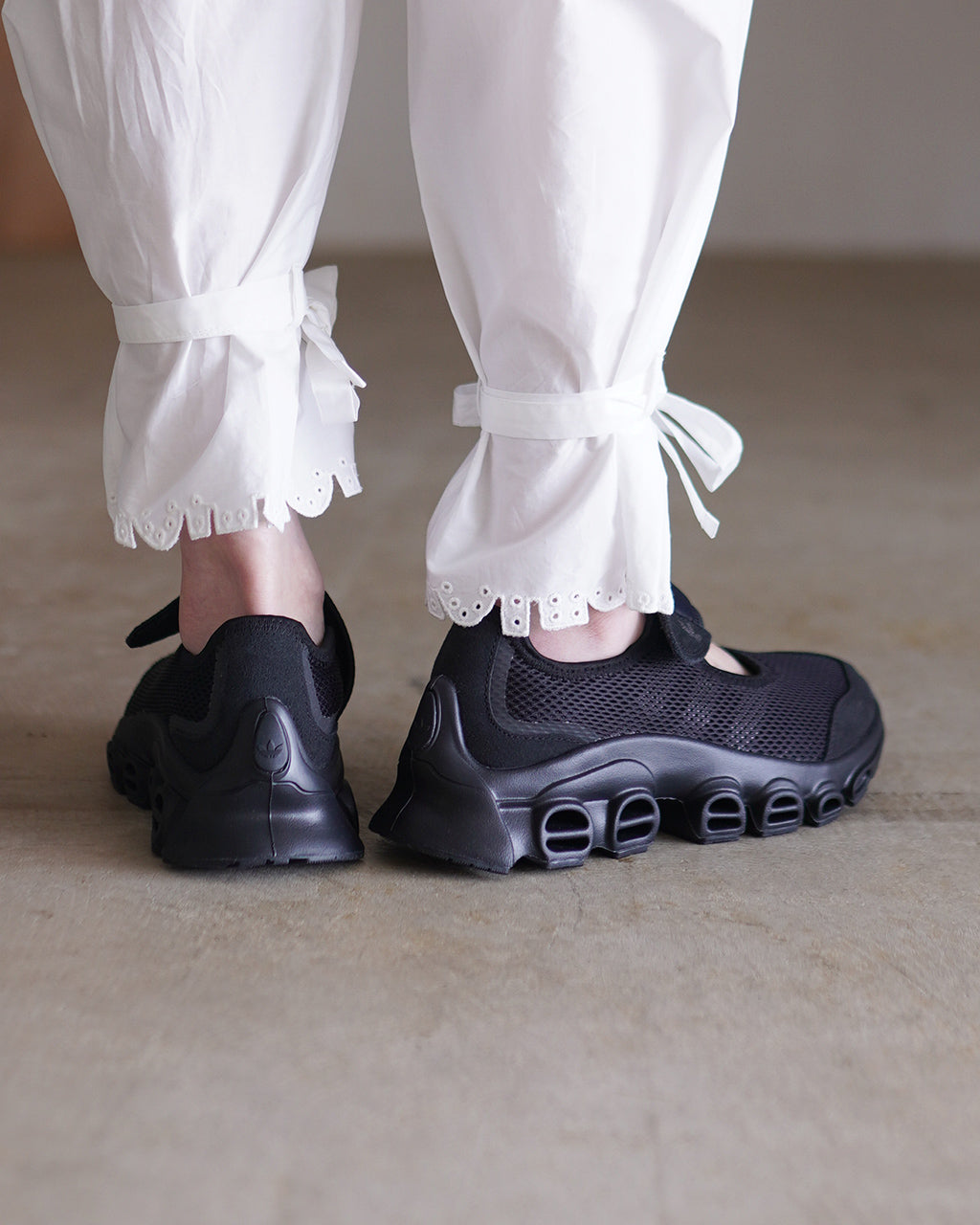 23.5＊新品タグ付ADIFOM MEGAJANE W スポーティサンダル adidas originals アディダス オリジナルス ADIFOM MEGAJANE W アディ