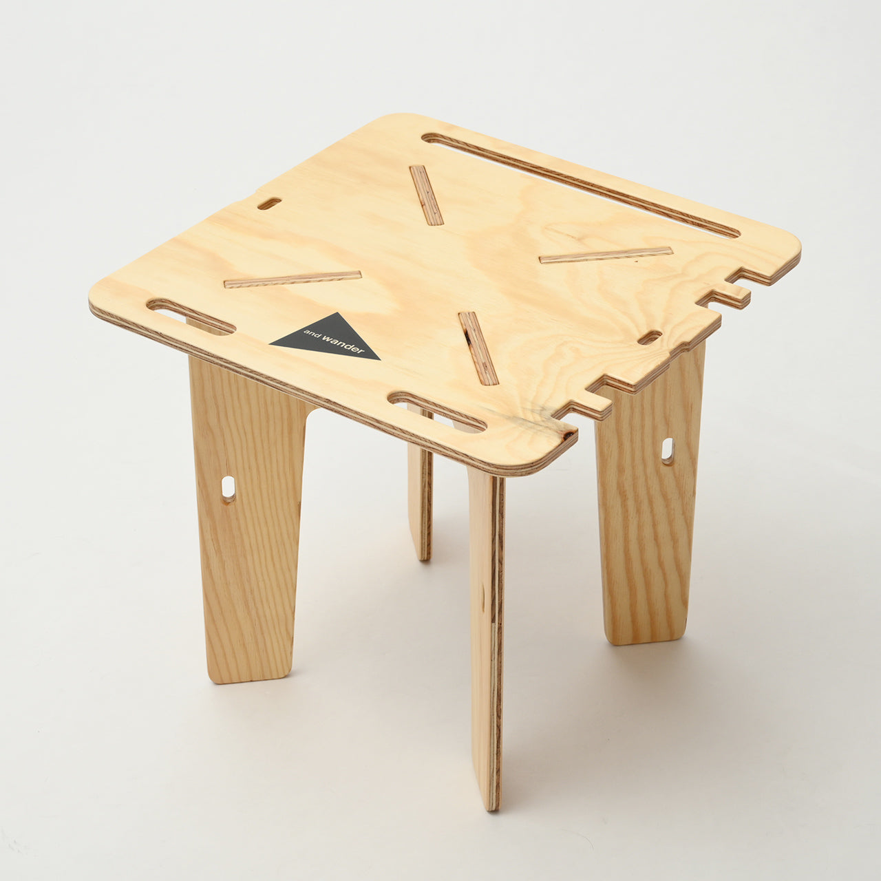 YOKA × and wander ヨカ × アンドワンダー タキビ ウッド テーブル TAKIBI wood table 折り畳みテーブル 机 5743977017【送料無料】