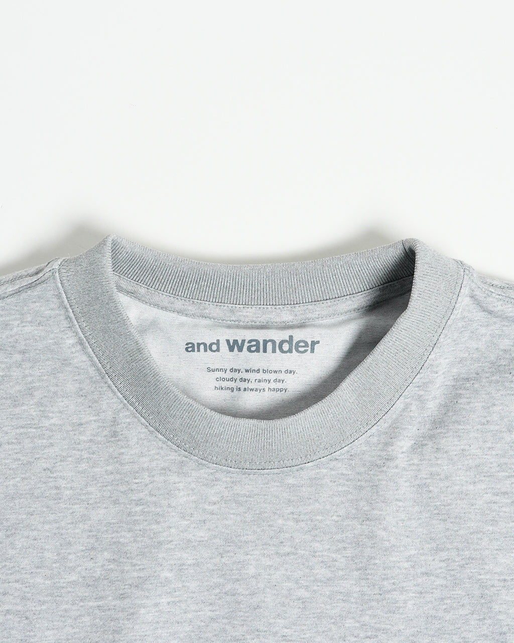 and wander アンドワンダー ポケット Tシャツ pocket T カットソー 5744184183【送料無料】
