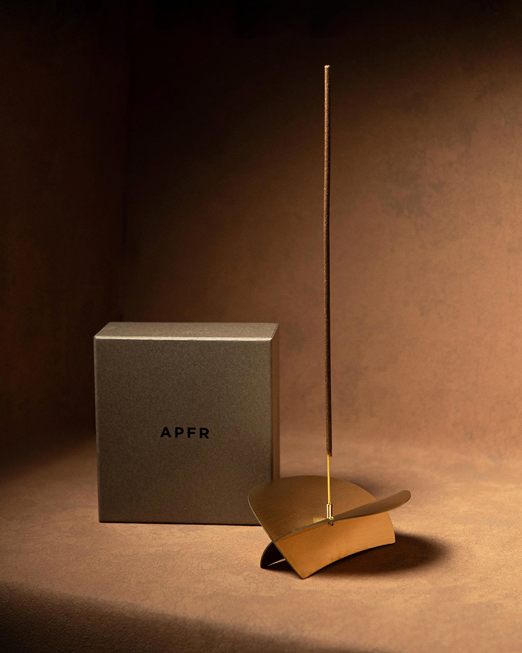 APFR アポテーケ ブラス インセンス ホルダー BRASS INCENSE HOLDER インセンススティック専用 お香立て スタンド 受け皿 真鍮   FURNITURE【送料無料】【クーポン対象外】