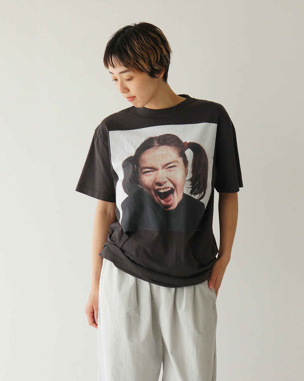 ARTIST T-SHIRTS アーティストティーシャツ ビョーク Bjork フォトプリント 半袖Tシャツ トップス カットソー THE QUIET MUSE OF THE NORTS S/S TEE 25SS-BJ01SS 25SS-BJ02SS