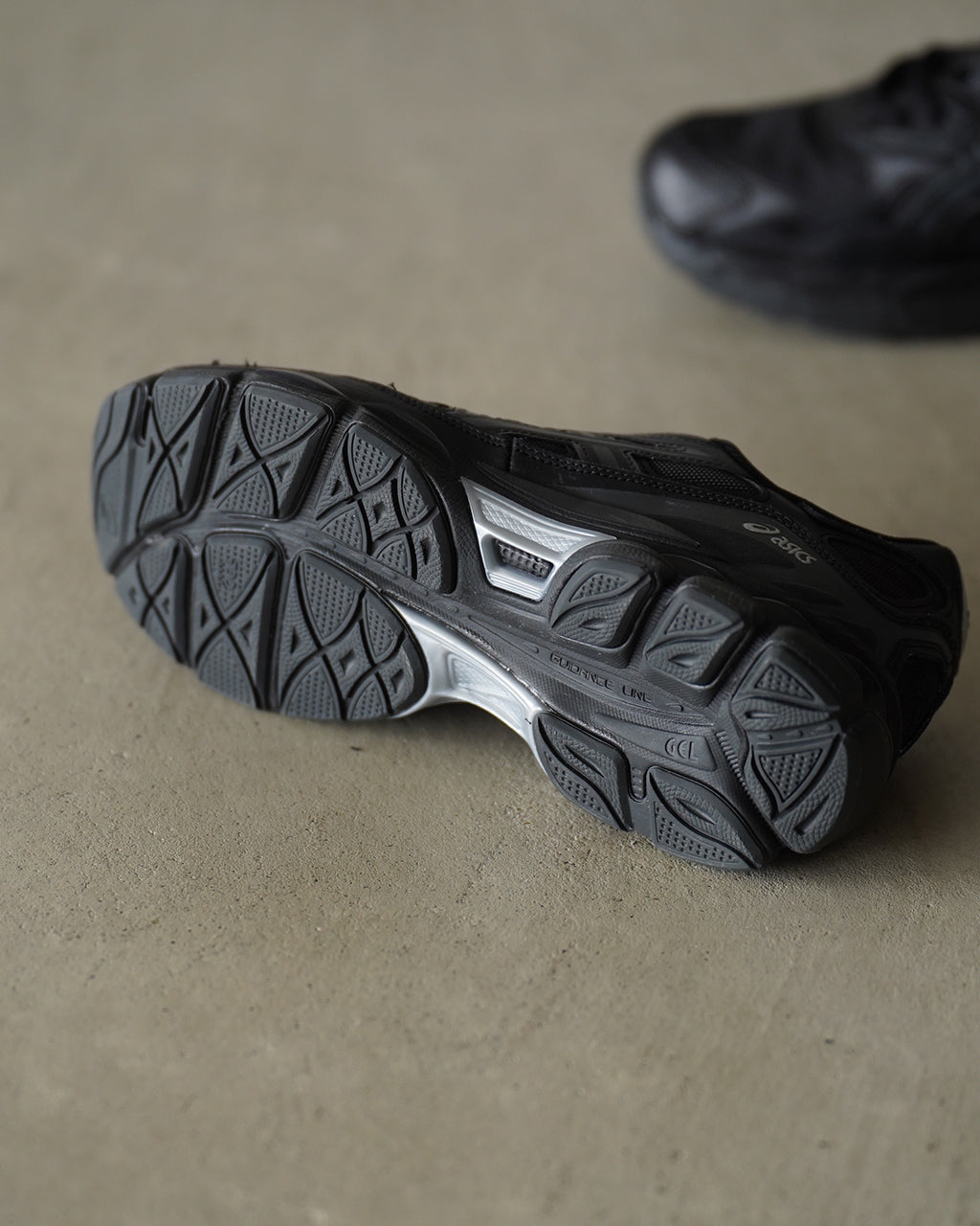 GEL-NYC (BLACK/BLACK) 1203A280