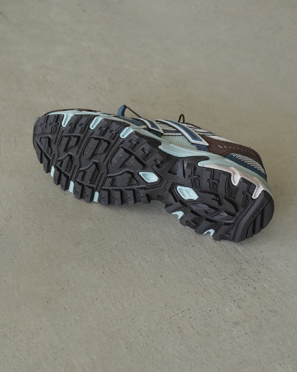 ASICS アシックス GEL-SONOMA TR62 ゲル・ソノマ TR62 クリーム ロー インディゴ | Crouka(クローカ)