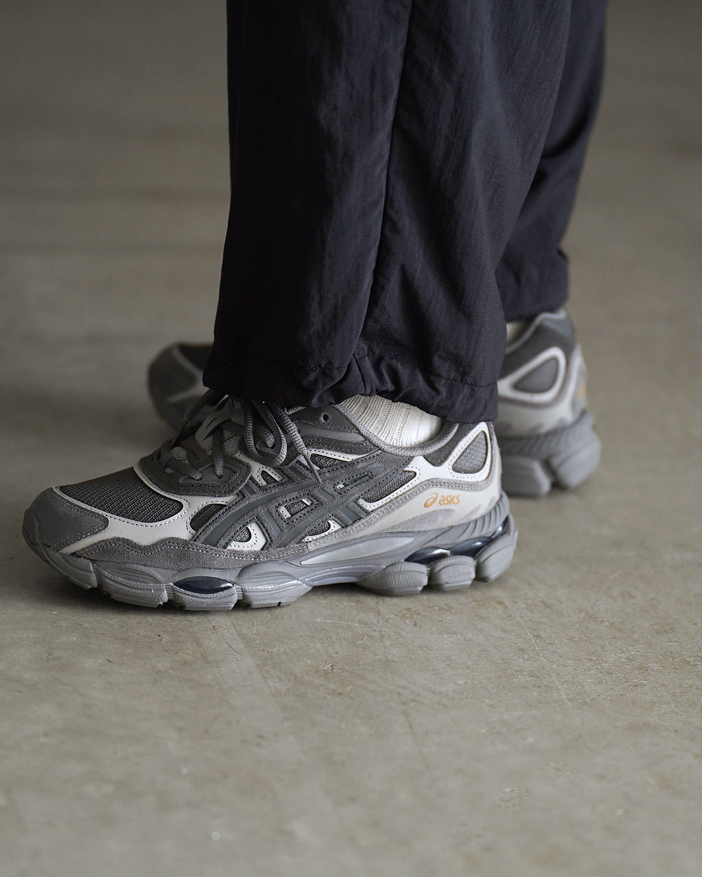 ASICS アシックス GEL-NYC オブシディアングレー/オブシディアングレー