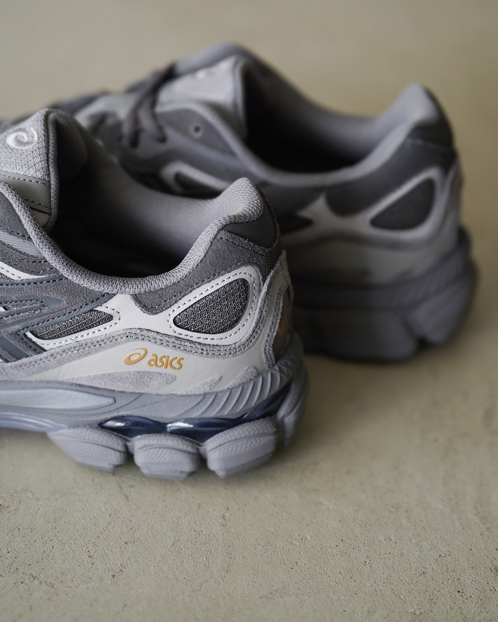 ASICS アシックス GEL-NYC オブシディアングレー/オブシディアングレー