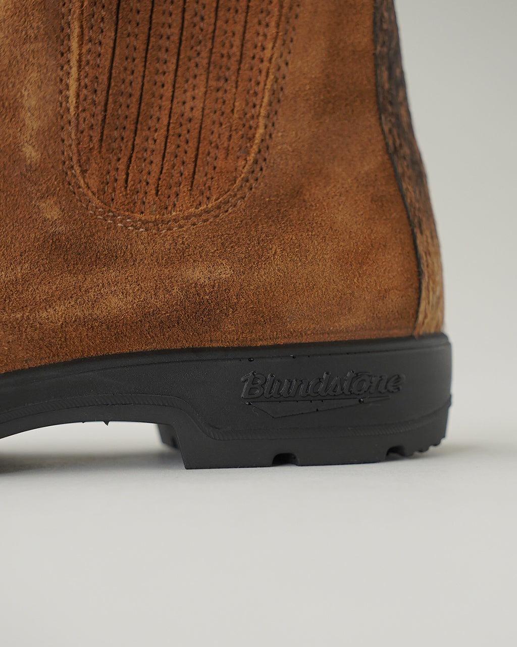 Blundstone × Pop Trading Company BS2621492 BS2622493