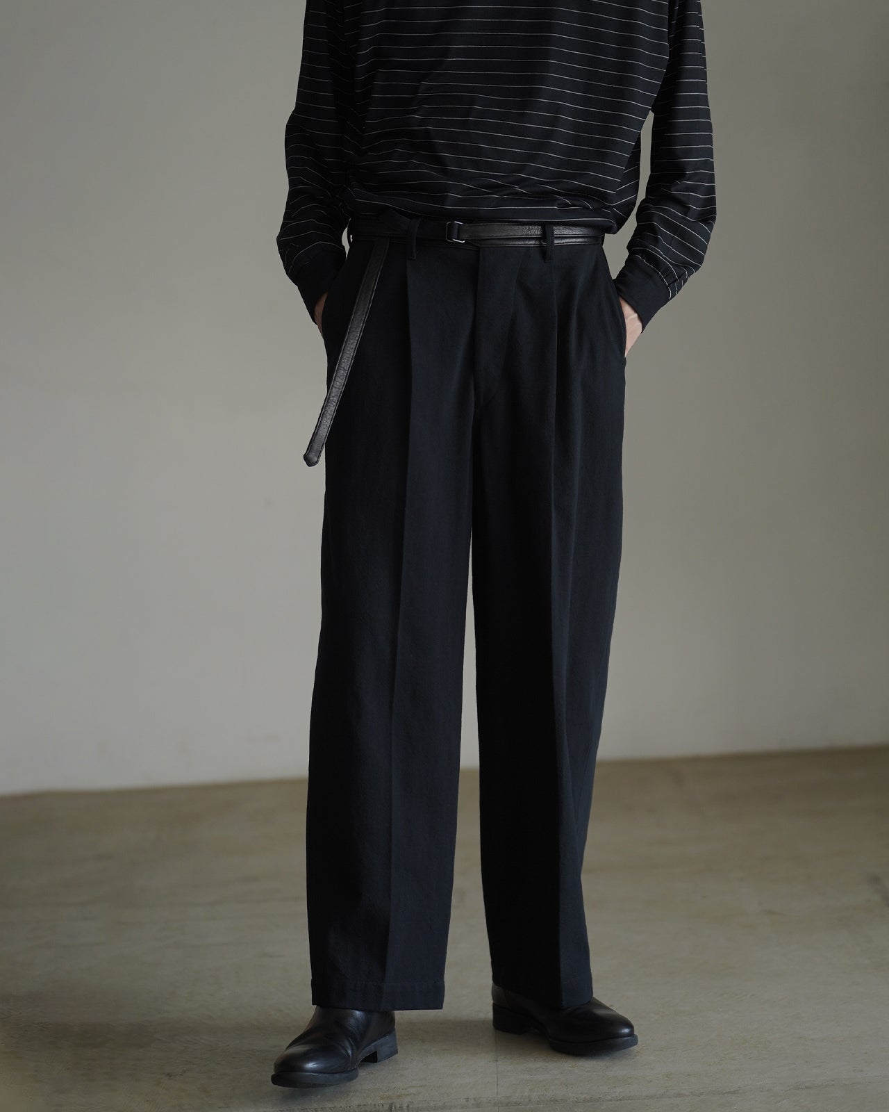 blurhms Denim-Leather Belted Trousers ブラームス デニム レザー