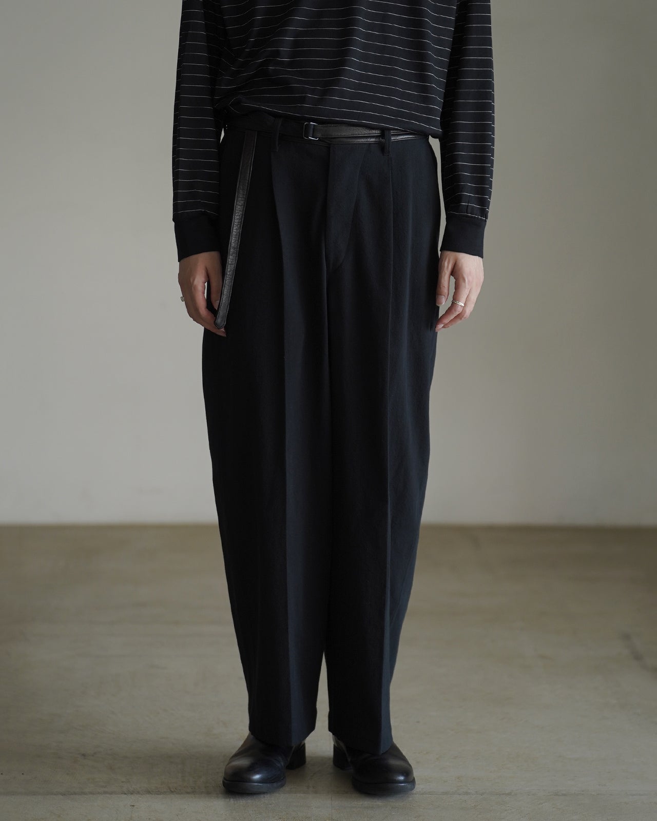 Denim-Leather Belted Trousers BHS26F008