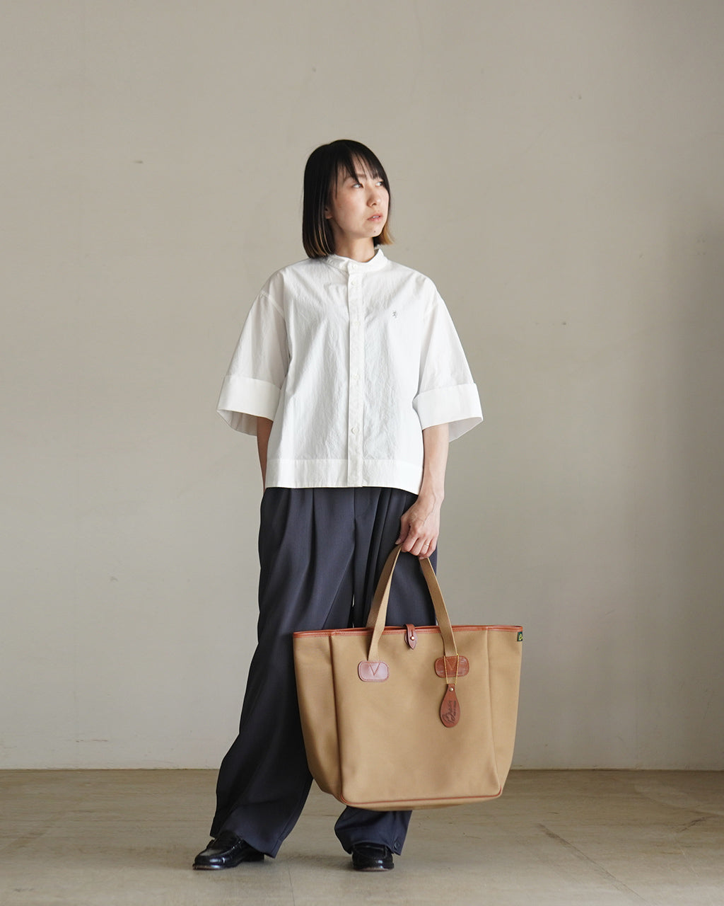 SMALL CARRYALL
