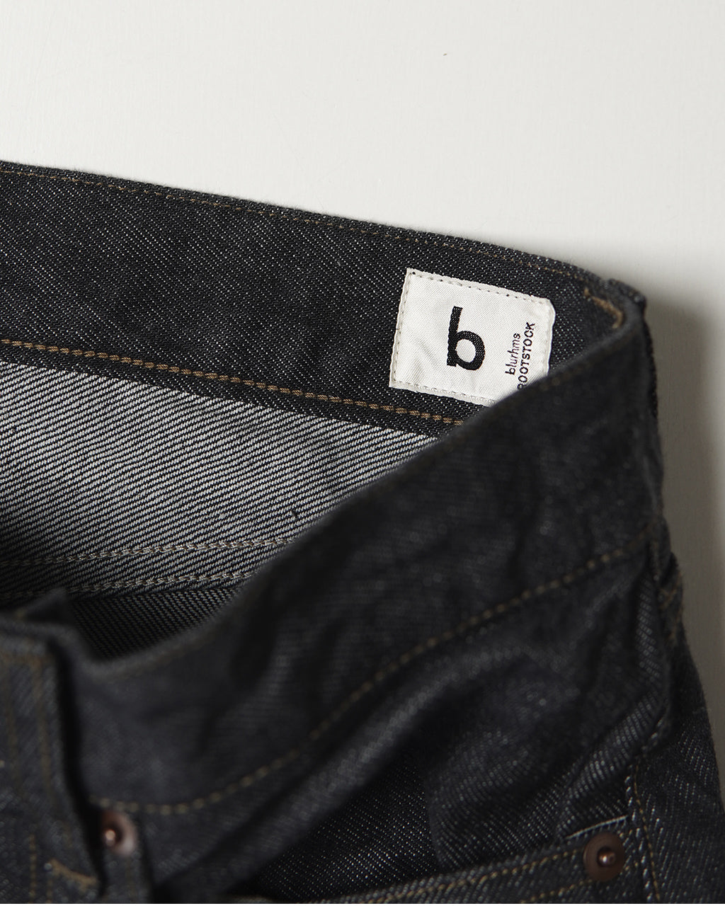 blurhms ROOTSTOCK ブラームス ルーツストック 13.5oz デニム パンツ ナロー サルファーブラック 13.5oz Denim Pants Narrow bROOTS24F10【送料無料】正規取扱店