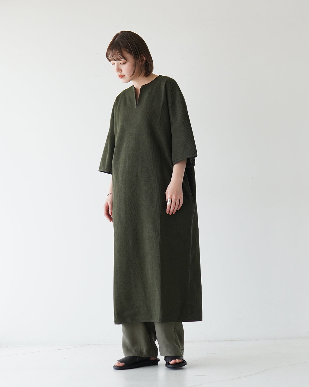 【30%OFF】blurhms ROOTSTOCK ブラームス ルーツストック ラフ&スムース サーマル オーバーネック ドレス Rough&Smooth Thermal Over-neck Dress bROOTS24S2W 【送料無料】