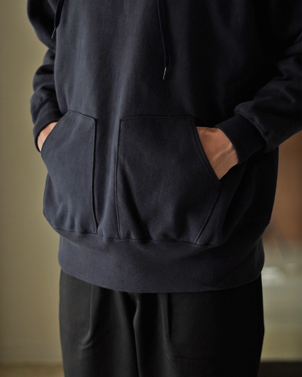 DOUBLE THICKNESS PULLOVER AFTER HOODED C3-C108