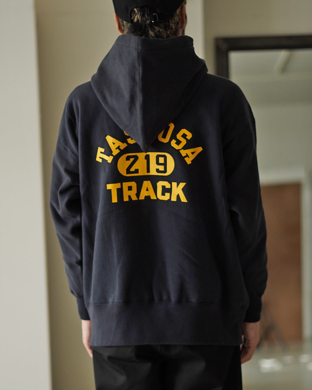 DOUBLE THICKNESS PULLOVER AFTER HOODED C3-C108