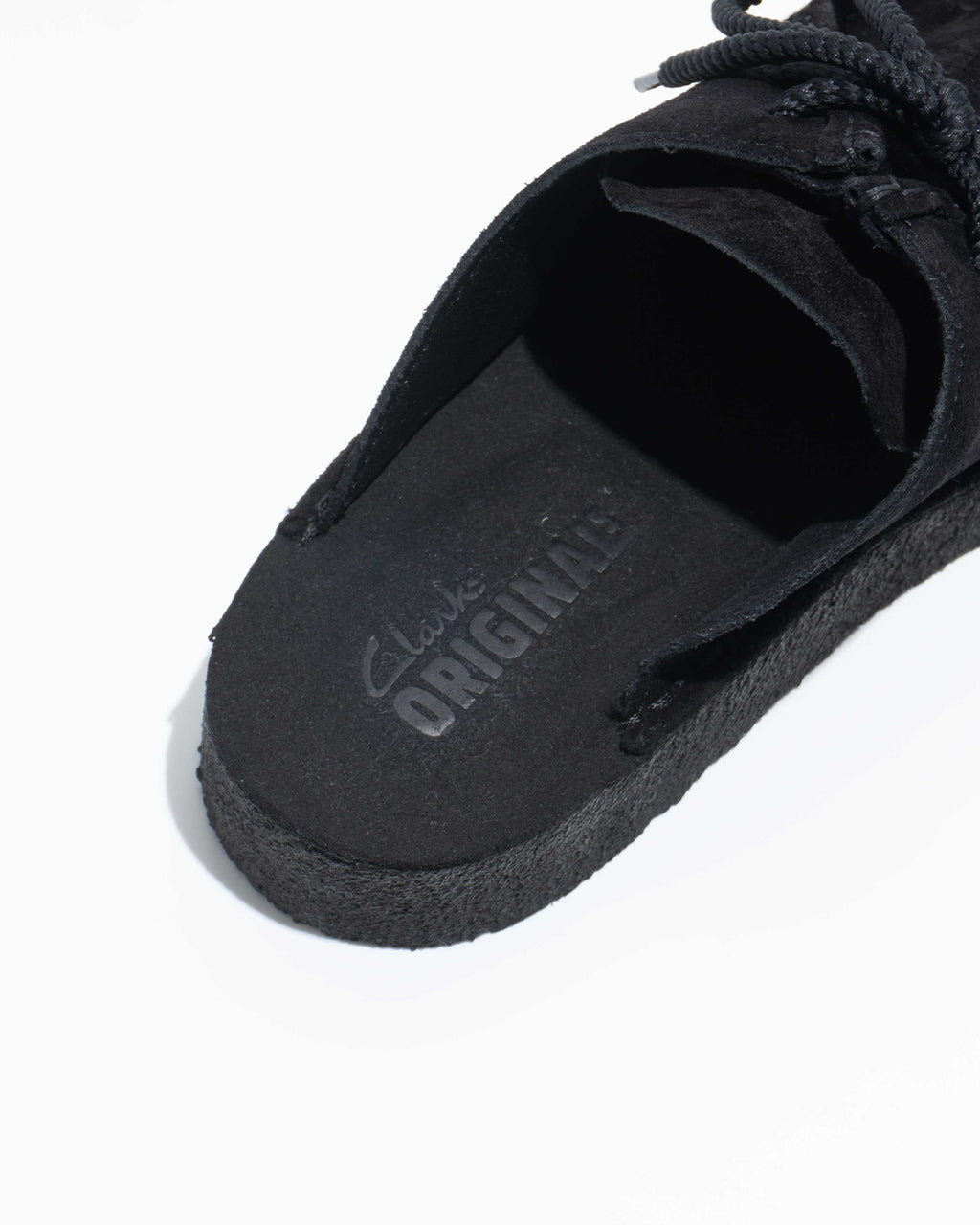 Clarks クラークス DSRT デザートノマドミュール レザーサンダル スライドサンダル ブラックスエード シューズ DSRT Nomad Mule 26180722【送料無料】【クーポン対象外】