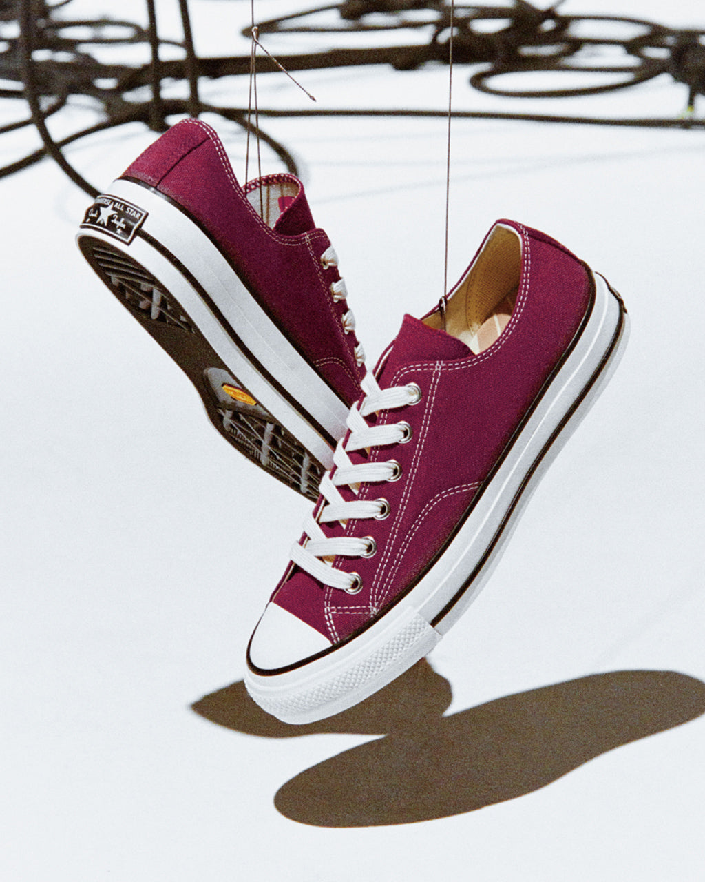 CHUCK TAYLOR CANVAS OX 33900020 / 2025 HOLIDAY COLLECTION
