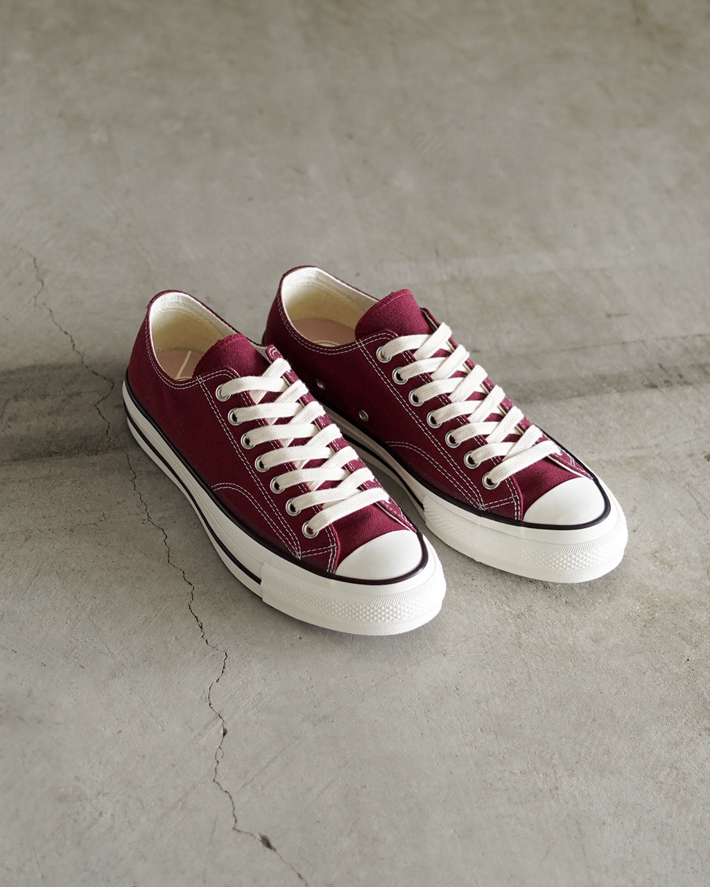 コンバース　CHUCK TAYLOR CANVAS OX　新品未使用 スニーカー 