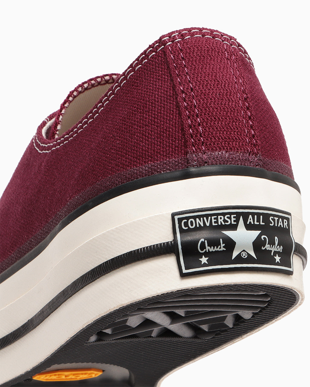 CHUCK TAYLOR CANVAS OX 33900020 / 2025 HOLIDAY COLLECTION