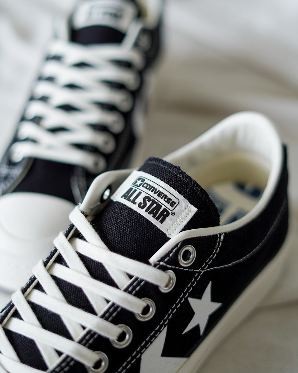 ALL STAR II CANVAS OX 33900030 / 2025 HOLIDAY COLLECTION