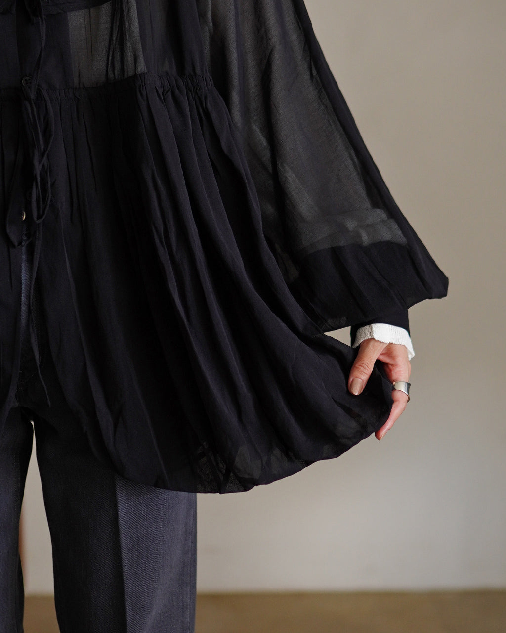 frill balloon blouse CC-4006