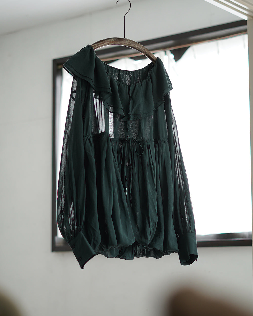 frill balloon blouse CC-4006