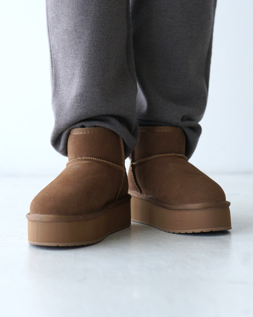 【SALE！30%OFF】EMU Australia エミュオーストラリア プラットフォーム マイクロ ウール PLATFORM MICRO WOOL 厚底 ブーツ ミドル ムートン W13159【送料無料】