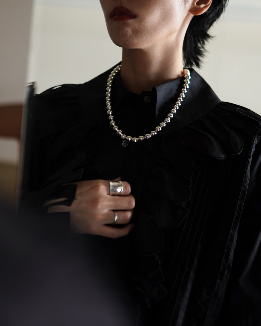 HOLLOW BALL&PEARL NECKLACE EO25AW-22 50cm
