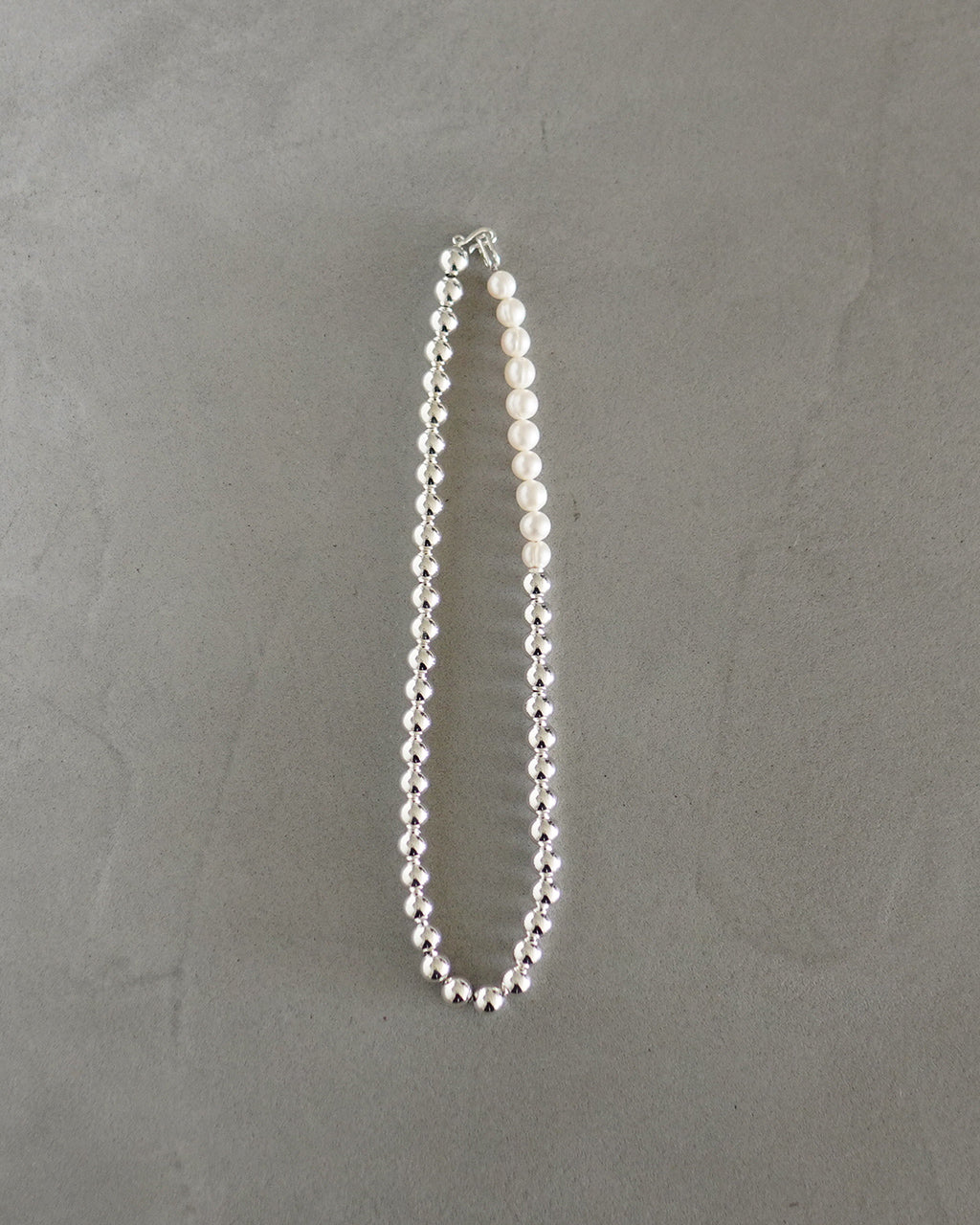HOLLOW BALL&PEARL NECKLACE EO25AW-22 50cm
