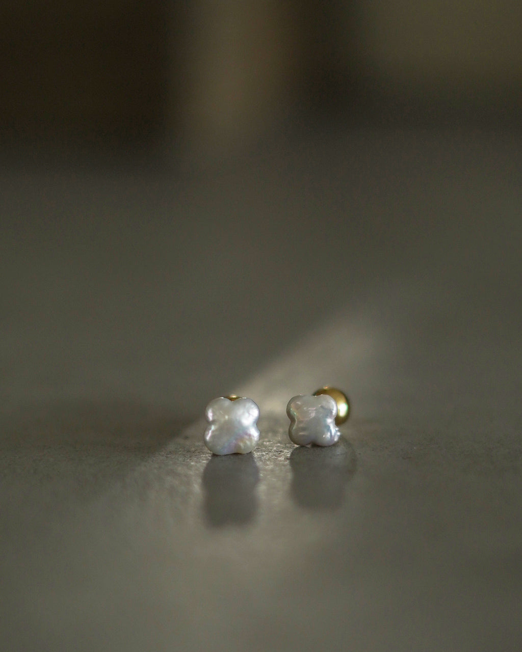 Floral Pearl Pierce EO26AW-28