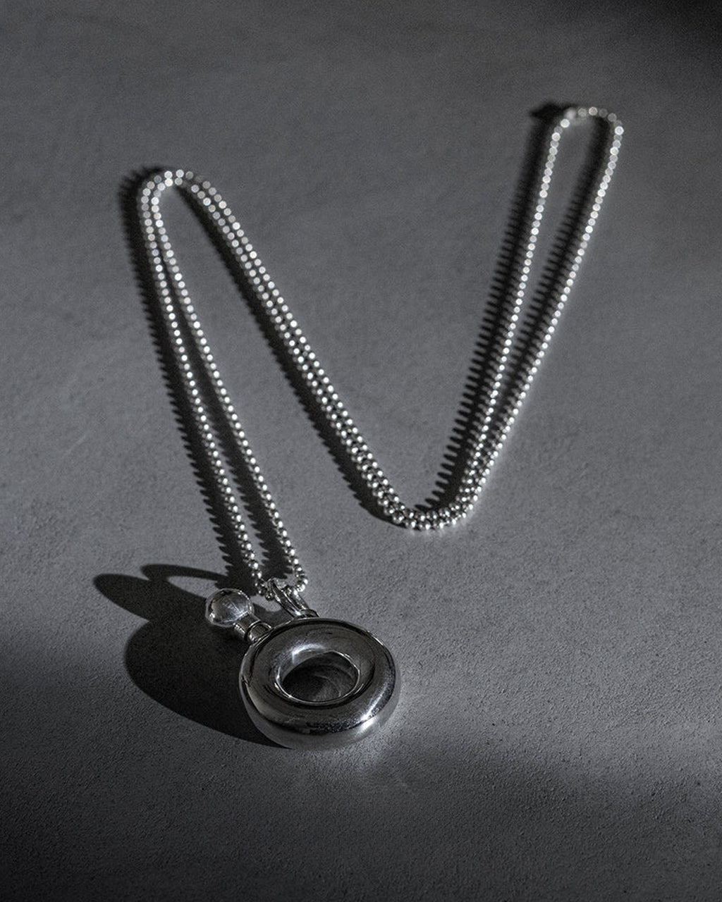 Garden of Eden 가든 오브 에덴 모던 퍼퓸 병 목걸이 modern perfume bottle necklace 실버 925 향수 병 23SS083【쿠폰 대상외】【무료우송】 