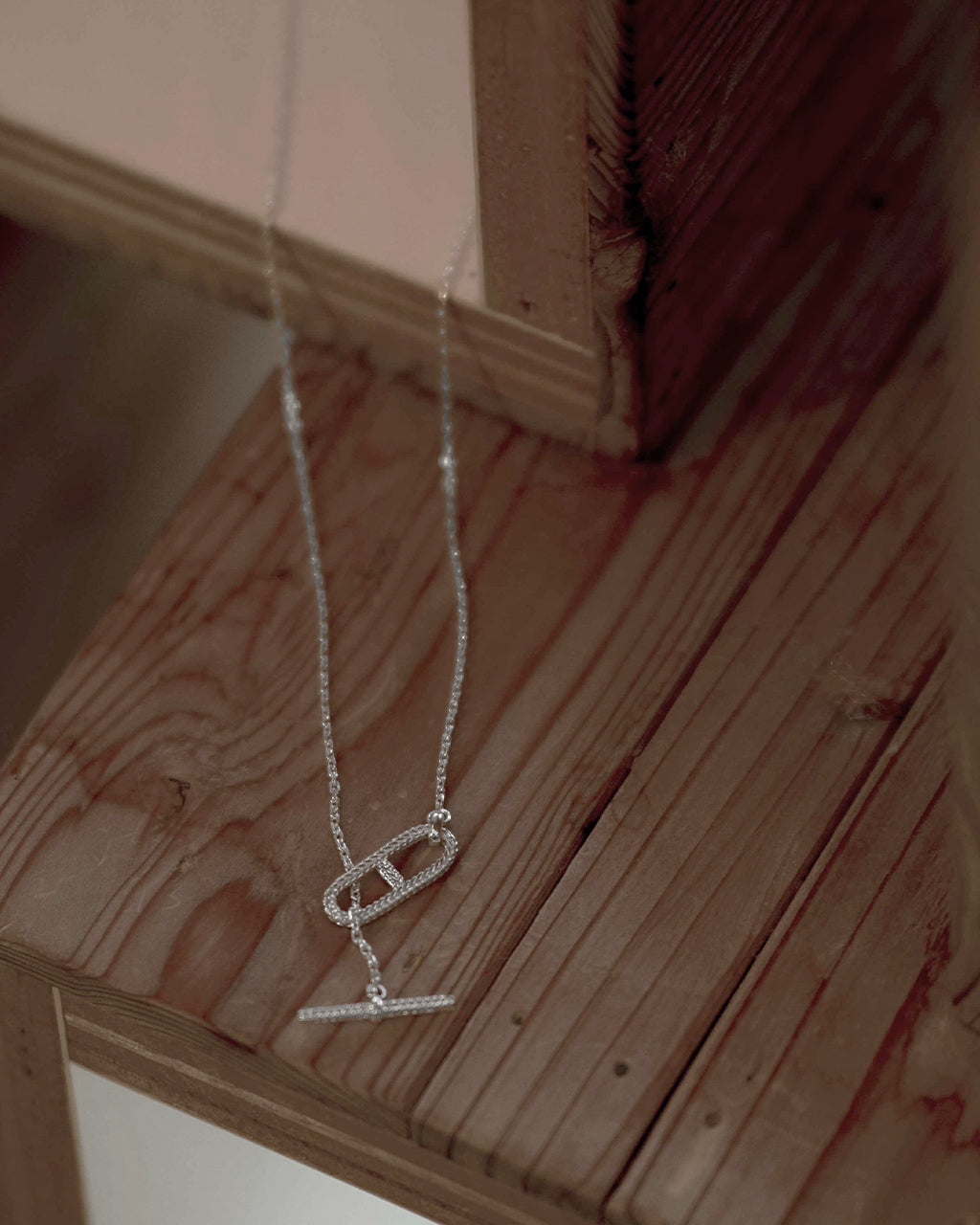 CABLE ROPE ANCHOR T-BAR NECKLACE ED26AW-040