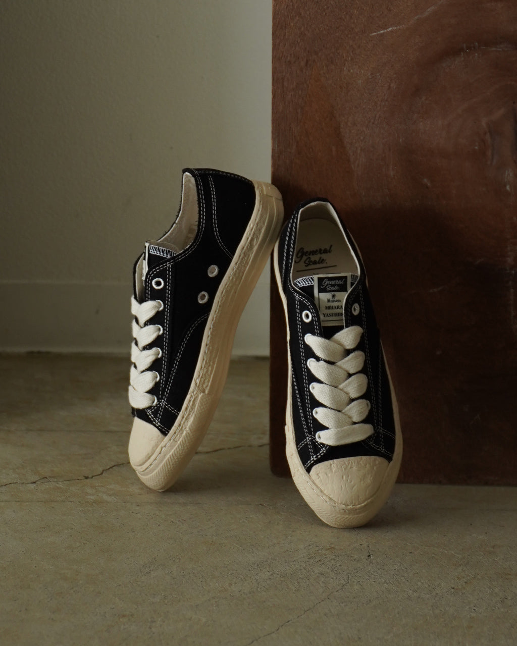 Maison MIHARAYASUHIRO × General Scale. "TRENT" Canvas Low-Top Sneakers S14FW702