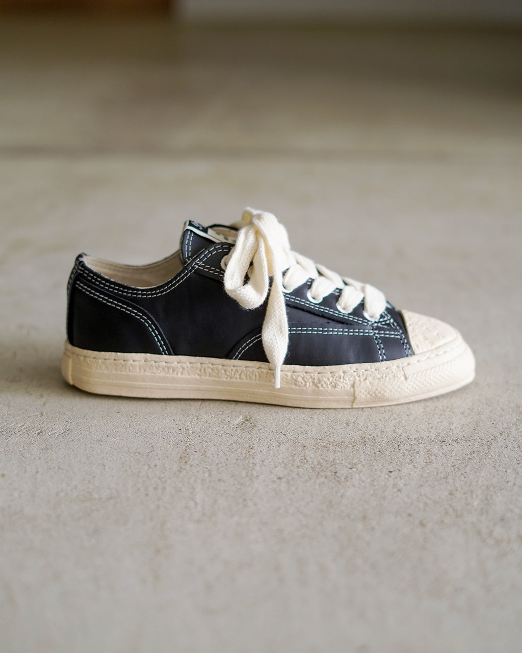 "TRENT" Leather Low-Top Sneakers S14FW714