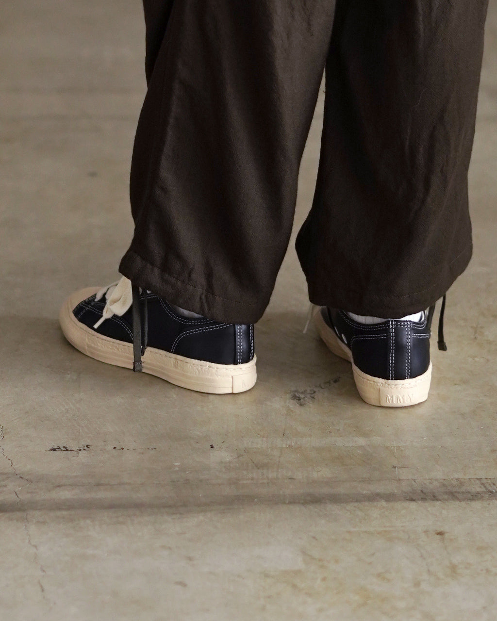 "TRENT" Leather Low-Top Sneakers S14FW714