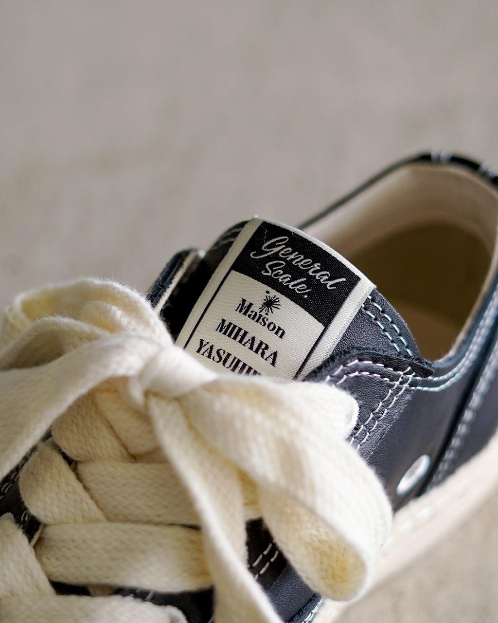 "TRENT" Leather Low-Top Sneakers S14FW714
