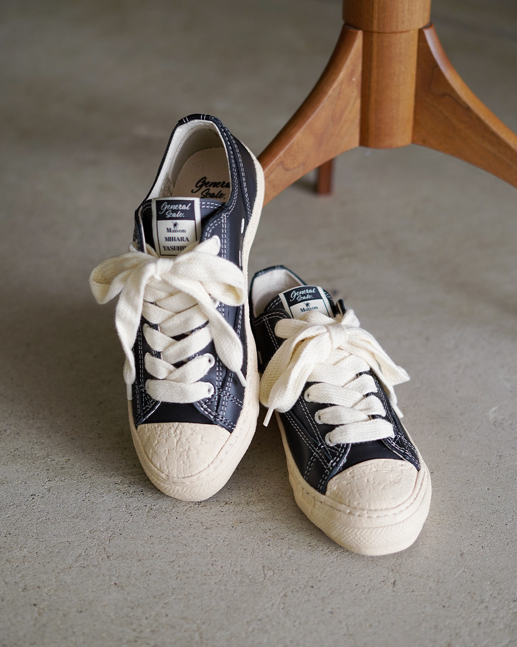 "TRENT" Leather Low-Top Sneakers S14FW714