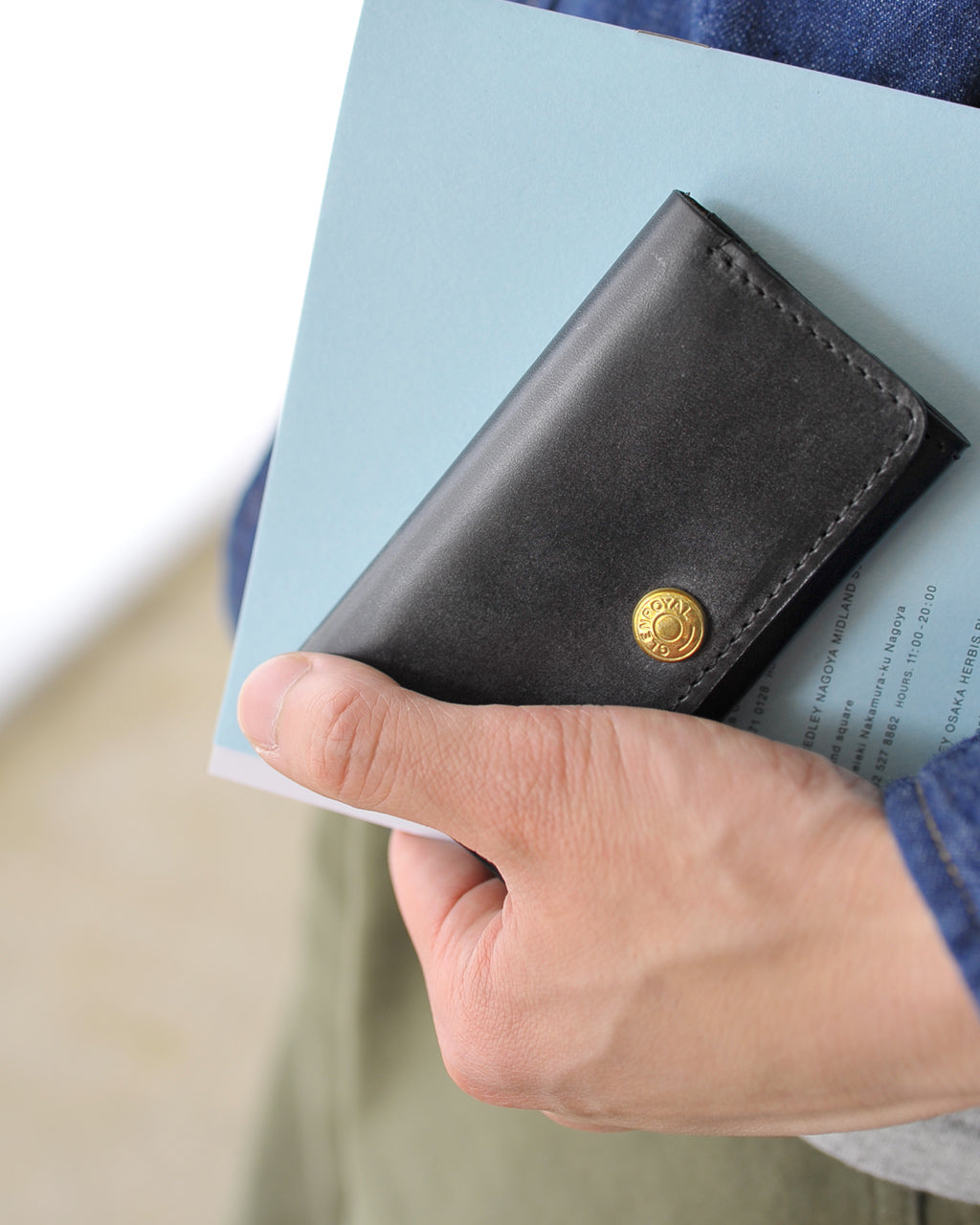 BUSINESS CARD HOLDER 03-6131