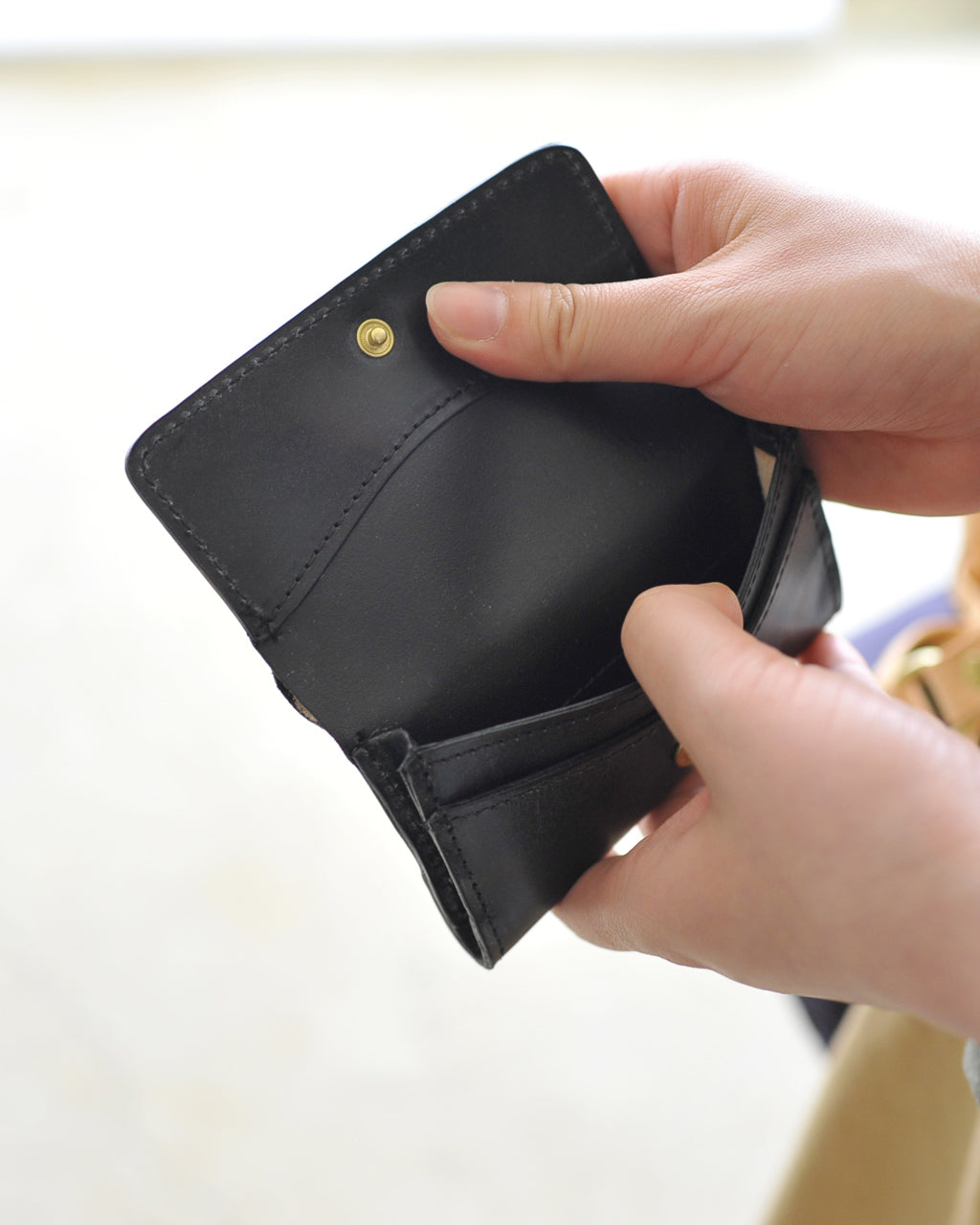 BUSINESS CARD HOLDER 03-6131