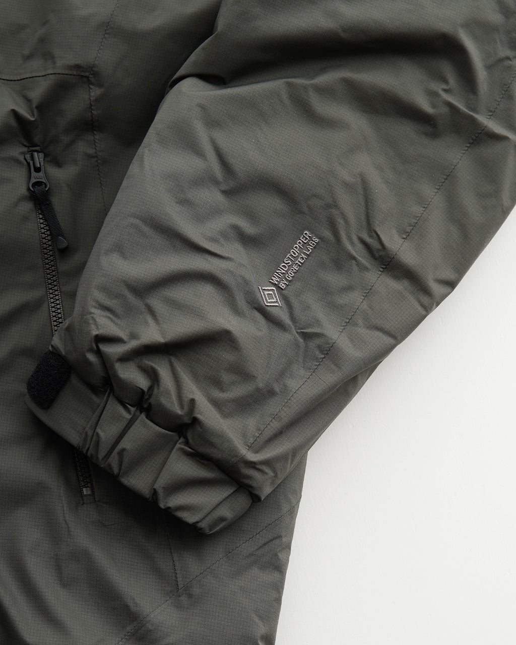 Goldwin ゴールドウイン ウインドストッパー バイ ゴアテックス ラボズ パフィー ジャケット WINDSTOPPER BY GORE-TEX LABS Puffy Jacket 中綿 GL14307【送料無料】