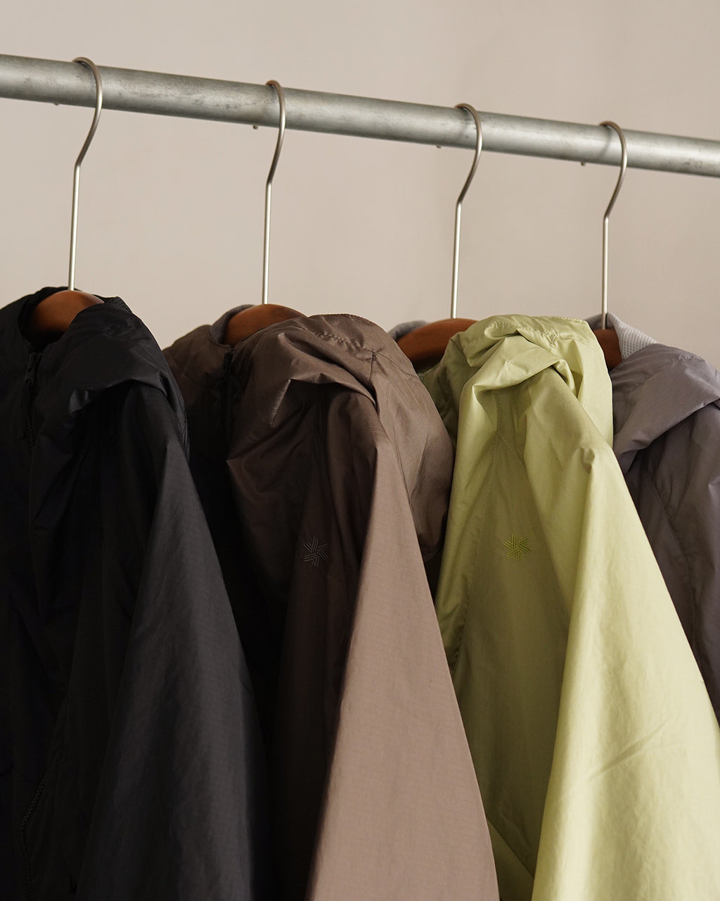 Rip-stop Cropped Jacket GLW16147