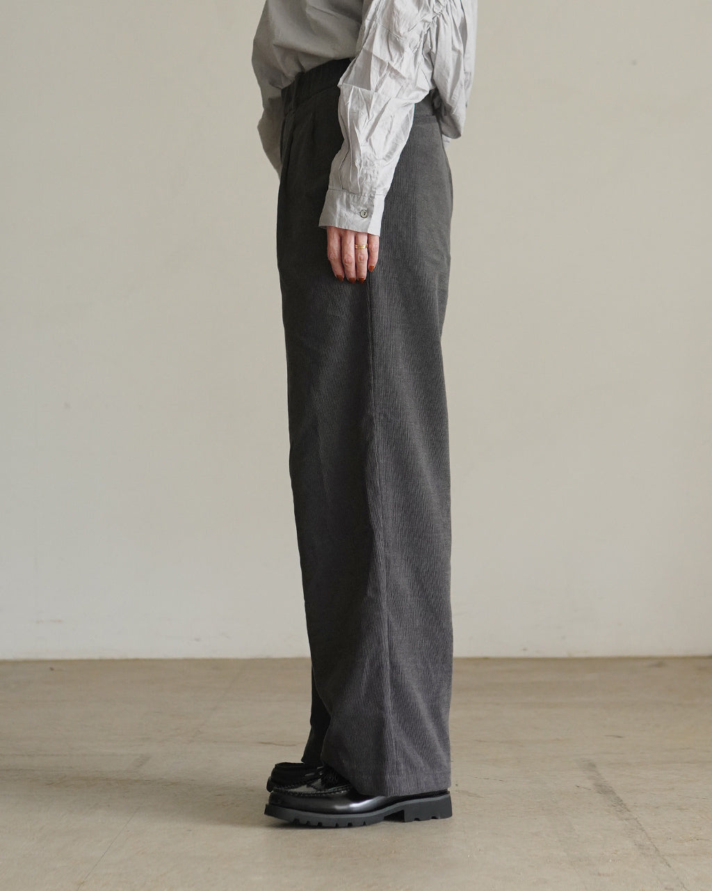 2-tuck Straight Corduroy Pants GLW76361