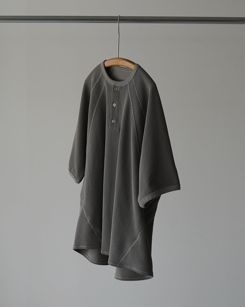 Mesh WF Actinoid Henley Neck T-shirt GL66143