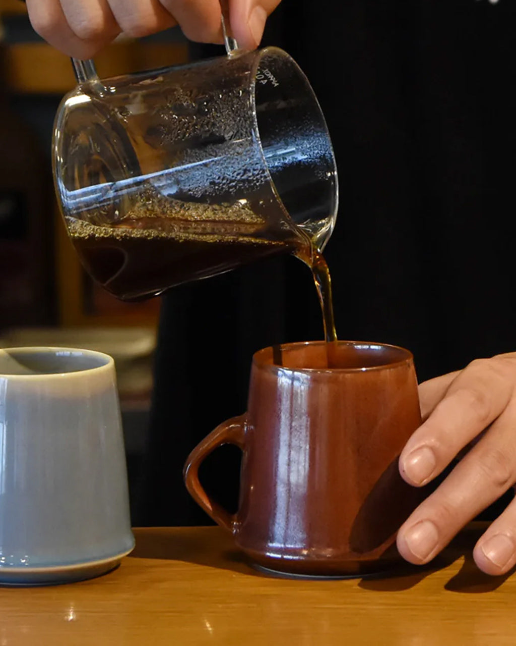 畑萬陶苑 はたまんとうえん マグカップ HATAMAN TOUEN 伊万里焼 鍋島焼270ml Rim Mug 磁器 食器 伝統工芸 バレル型 ラッパ型 HM0205TX00  [★]