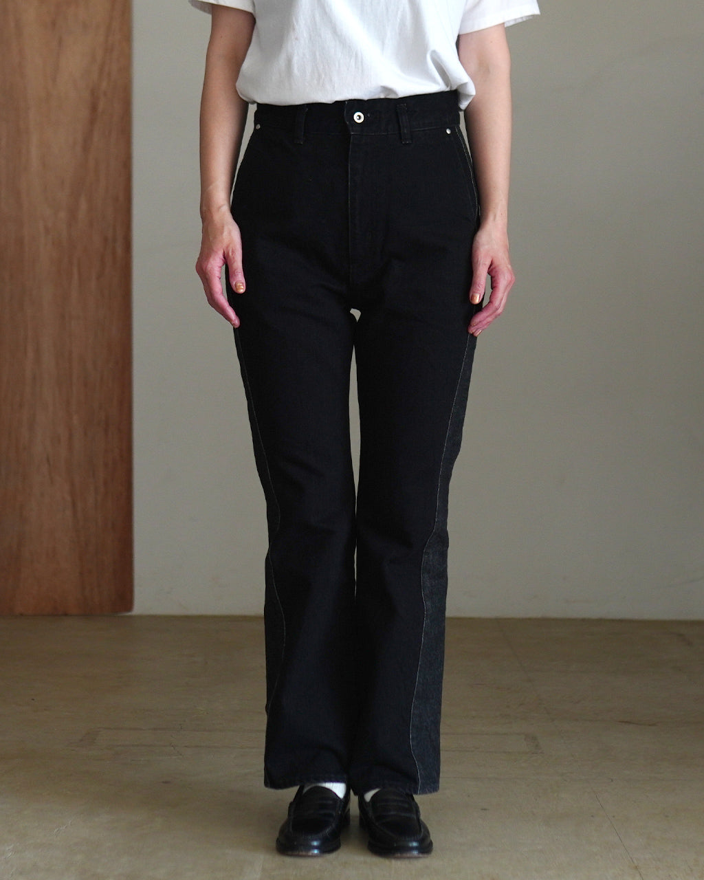 Side Stripe Denim Trousers J253DN01